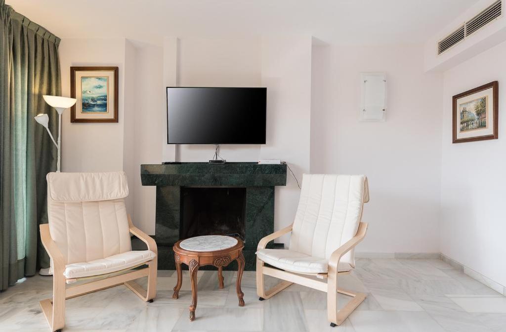 Apartamento En Puerto Marina B32 Benalmádena Esterno foto