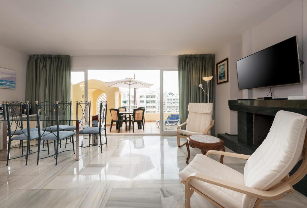 Apartamento En Puerto Marina B32 Benalmádena Esterno foto
