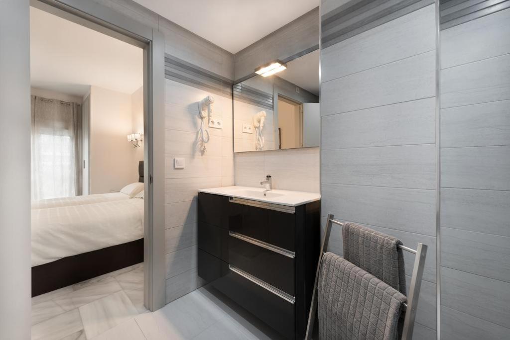 Apartamento En Puerto Marina B32 Benalmádena Esterno foto