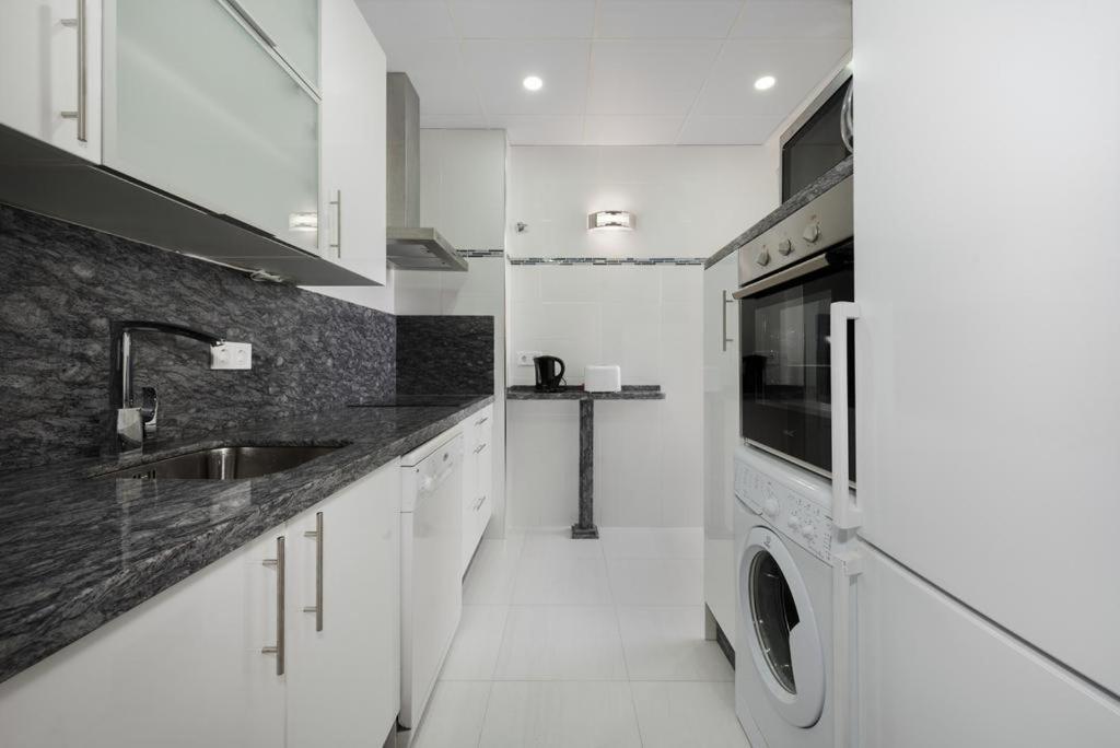Apartamento En Puerto Marina B32 Benalmádena Esterno foto